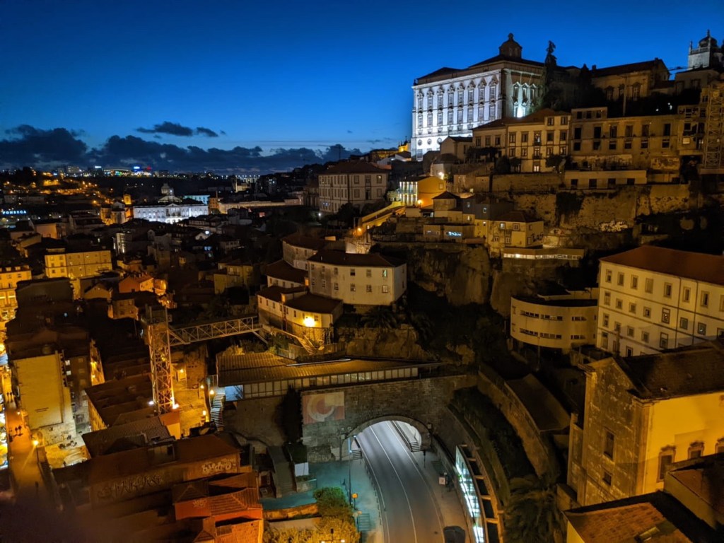 Au Revoir Maroc, Olá&nbsp;Portugal