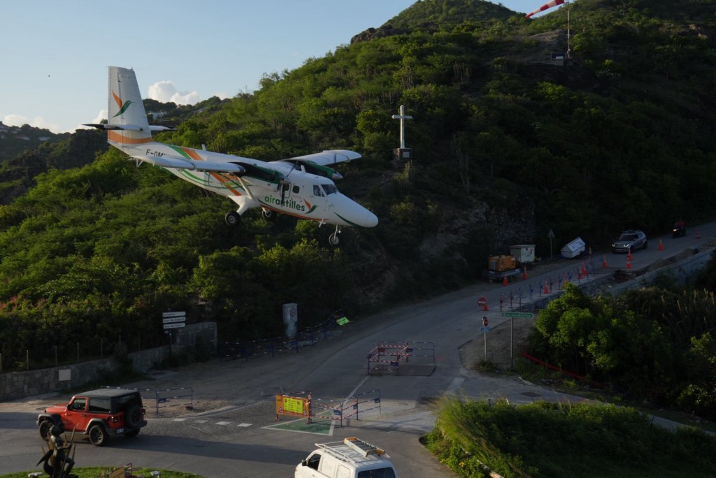 Airplanes, airplanes, AIRPLANES!!!…and some&nbsp;tortoises